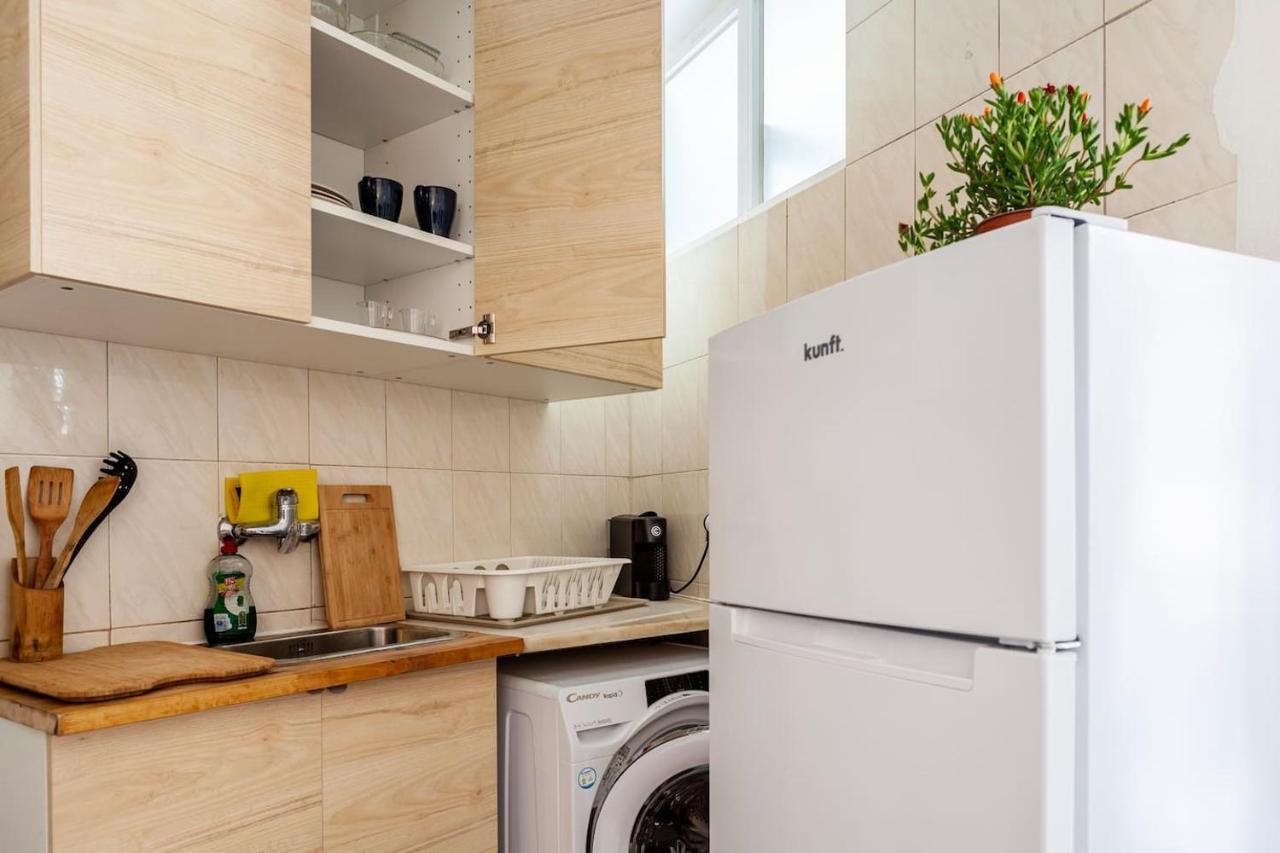 2 Bedroom Apartment For 4 People With Free Public Parking Lisboa Kültér fotó