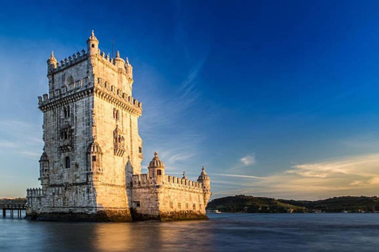 2 Bedroom Apartment For 4 People With Free Public Parking Lisboa Kültér fotó